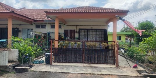 [CORNER LOT] TERES SETINGKAT CORNER LOT TAMAN GAMBANG DAMAI, KUANTAN