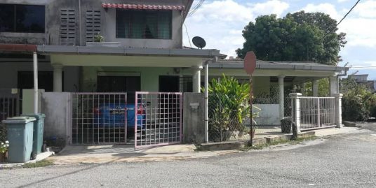 [CORNER LOT] RUMAH TERES DUA TINGKAT AIR PUTIH KUANTAN