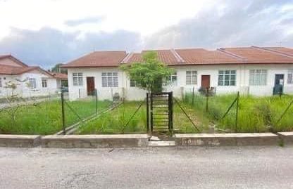 [LAWN] TERES SETINGKAT TAMAN PANDAN DAMAI1 KUANTAN UNTUK DIJUAL