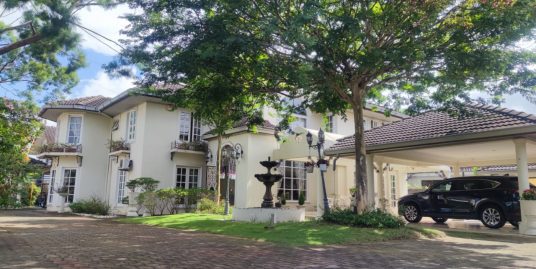 [LAWN] BANGLO DUA TINGKAT JALAN TOK SIRA KUANTAN UNTUK DIJUAL