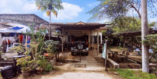 [CORNER LOT] RUMAH KOS RENDAH FELDA LEPAR HILIR 1 GAMBANG, KUANTAN UNTUK DIJUAL