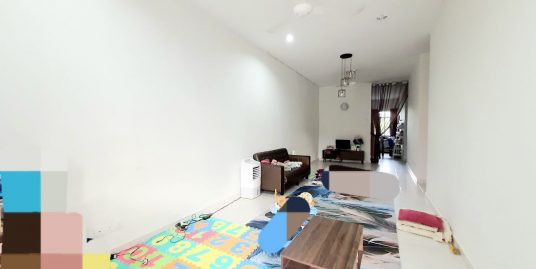 [TABLE TOP] TERES SETINGKAT PRECINT 5 KOTASAS KUANTAN UNTUK DIJUAL