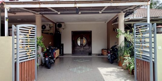 [RENOVATED] Semi-D Satu Tingkat Corner Lot Taman Pelindung Indah