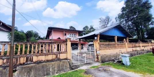 BANGLO DUA TINGKAT BUKIT SEKILAU