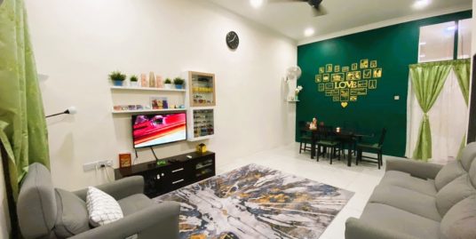 SEMI D SETINGKAT TAMAN PUTERI PERMAI ROMPIN