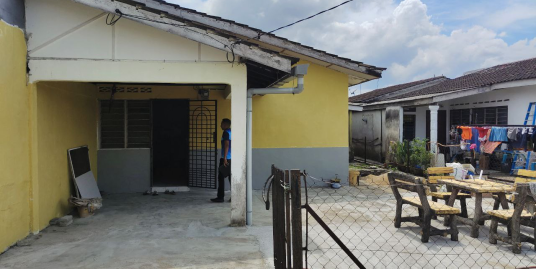 [ RENOVATED TABLE TOP & FULLY EXTENDED ] Semi-D Setingkat Taman Sepekan Jaya Pekan