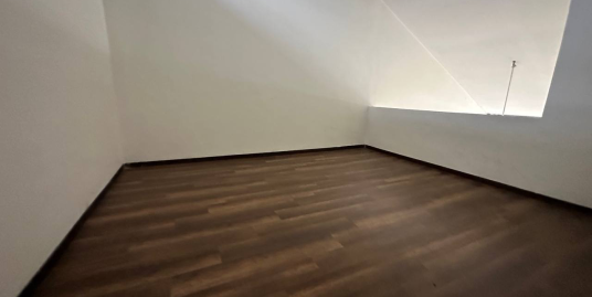 [ CANTIK SIAP RENOVATED MASUK CUCI KAKI ] Teres 1 1/2 Tingkat Taman Seri Mahkota Maju Batu 12 Kuantan