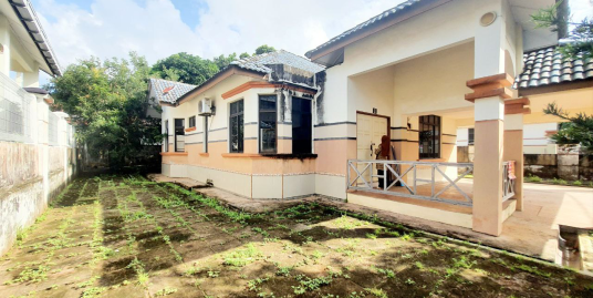 Banglo Setingkat Batu Hitam Kuantan