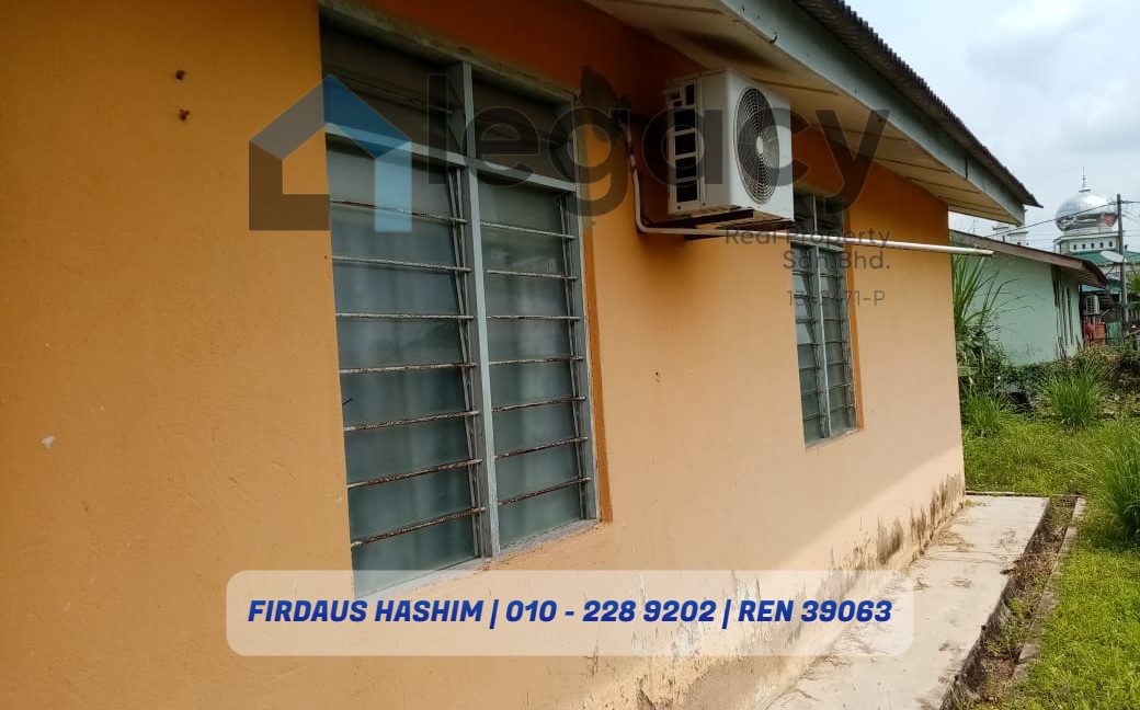 RUMAH SESEBUAH TAMAN DESA JAYA JENGKA BANDAR TUN RAZAK MARAN (3)